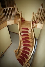 s_shaped_stairs_5.jpg